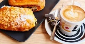 Café, bollería y zumo